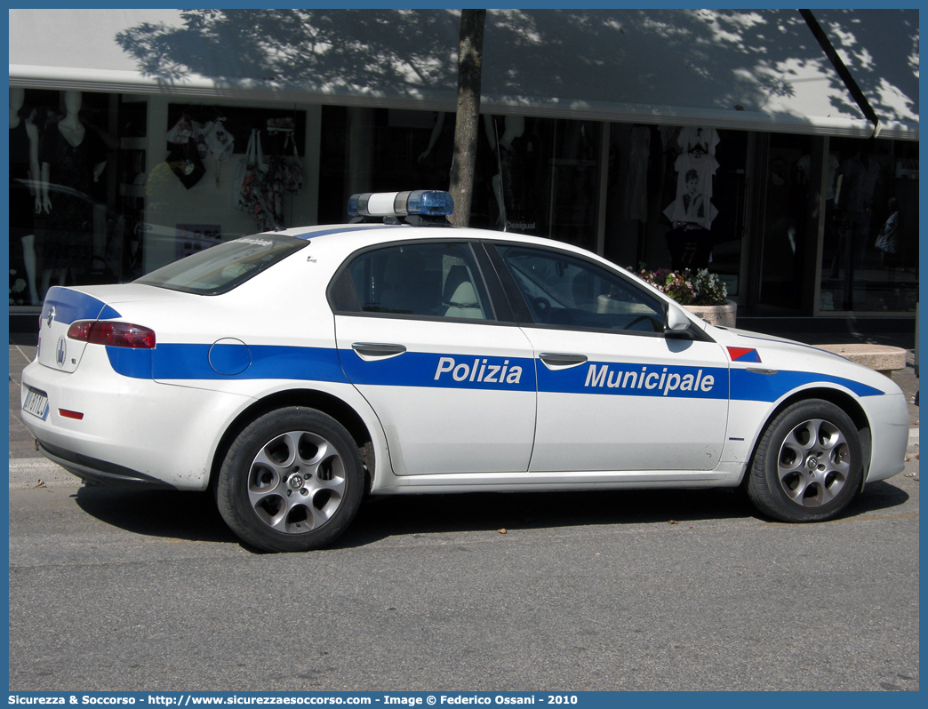 -
Polizia Municipale
Comune di Misano Adriatico
Alfa Romeo 159
Allestitore Focaccia Group S.r.l.
Parole chiave: Polizia;Municipale;Locale;Misano Adriatico;Alfa Romeo;159;Focaccia