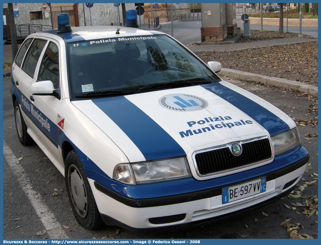 -
Polizia Municipale
Comune di Forlì
Skoda Octavia Wagon I serie
Parole chiave: Polizia;Locale;Municipale;Forlì;Skoda;Octavia;Wagon