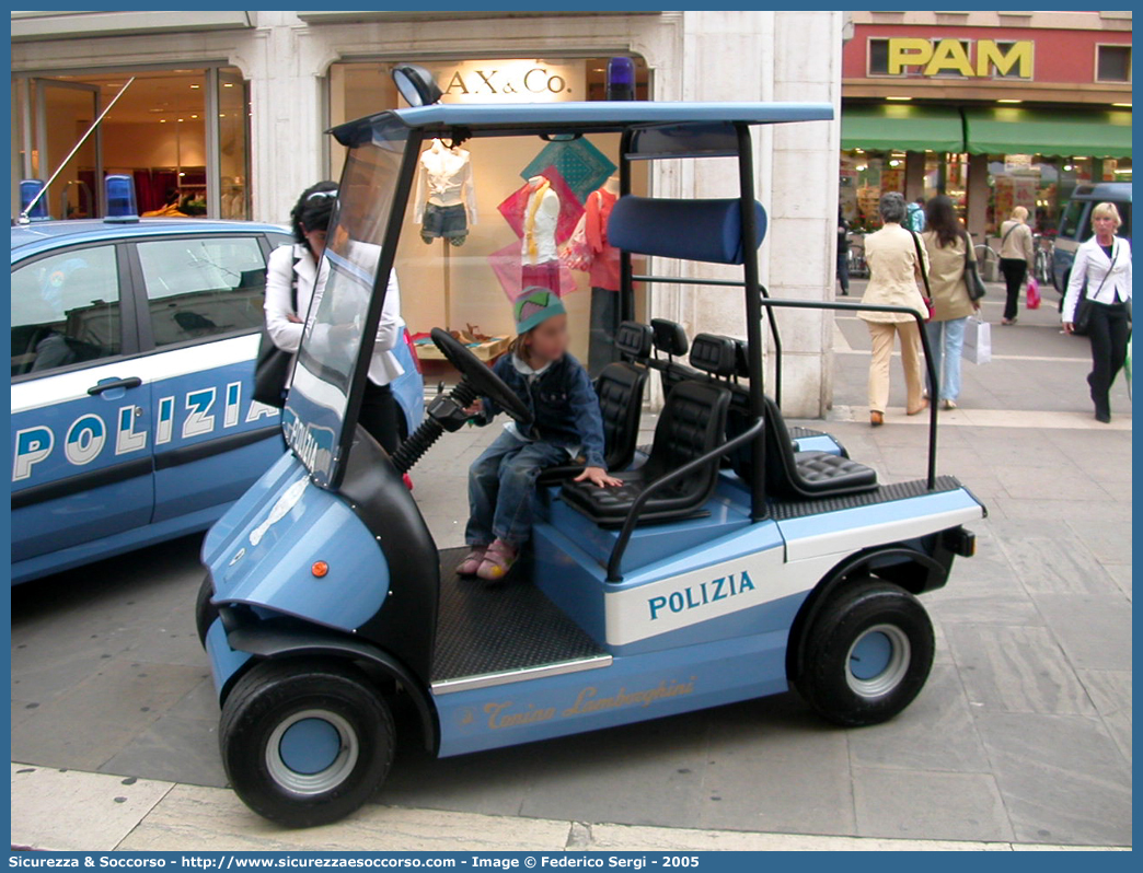 -
Polizia di Stato
Polizia Ferroviaria
Tonino Lamborghini Golf Cart
Parole chiave: Polizia;Stato;Polizia di Stato;Ferroviaria;Polfer;Tonino;Lamborghini