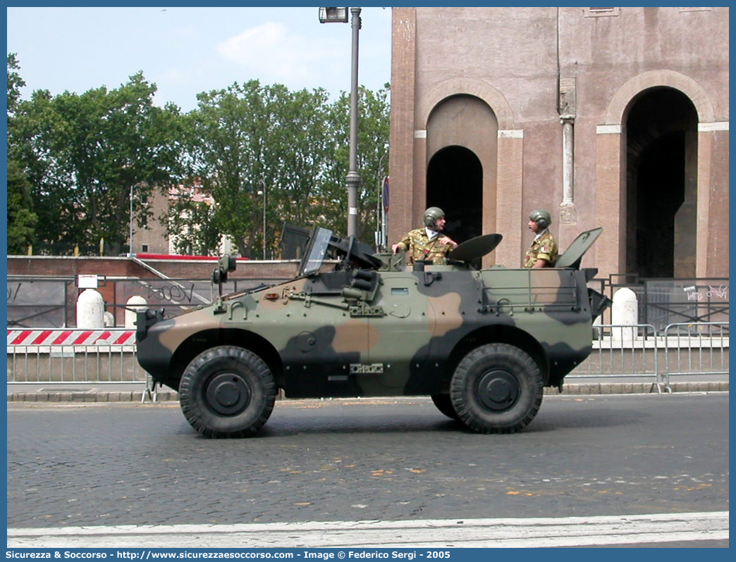 -
Esercito Italiano
Mezzi da Combattimento
Iveco Oto-Melara VBL Puma 4x4
Parole chiave: EI;E.I.;Esercito;Italiano;Mezzi;da;Combattimento;Iveco;Oto;Melara;VBL;Puma