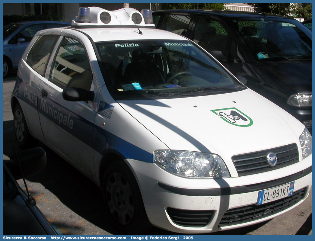 -
Polizia Municipale
Unione Comuni Media e Alta Valle del Foglia
Fiat Punto III serie
Parole chiave: Polizia;Locale;Municipale;Media e Alta Valle del Foglia;Fiat;Punto