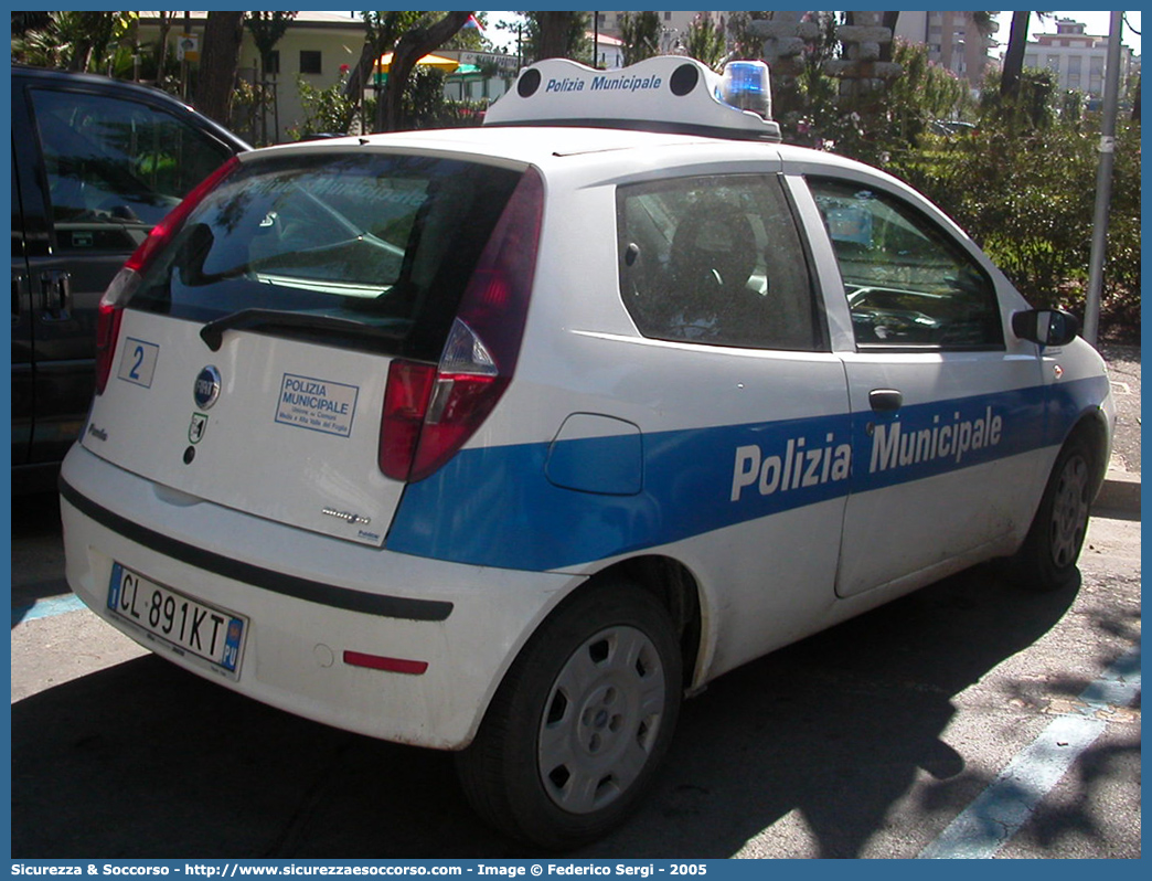 -
Polizia Municipale
Unione Comuni Media e Alta Valle del Foglia
Fiat Punto III serie
Parole chiave: Polizia;Locale;Municipale;Media e Alta Valle del Foglia;Fiat;Punto