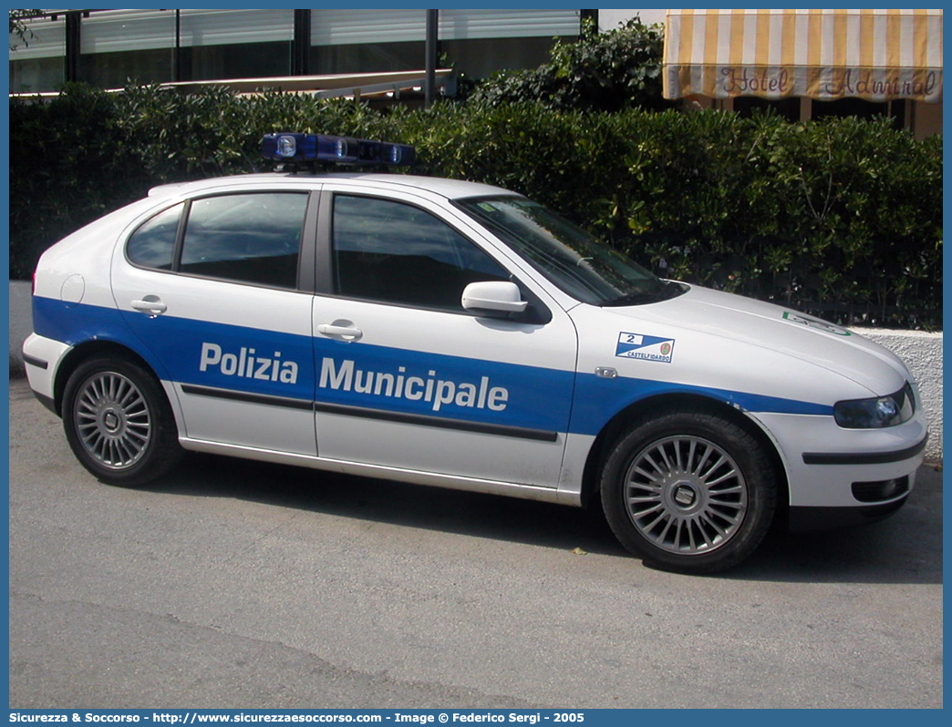 Polizia Municipale
Comune di Castelfidardo
Seat Leon I serie
(variante)
Parole chiave: Polizia;Locale;Municipale;Castelfidardo;Seat;Leon