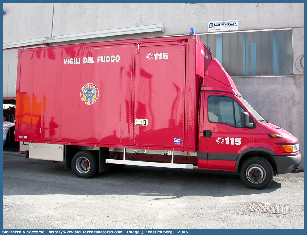 VF 22795
Corpo Nazionale Vigili del Fuoco
Nucleo N.B.C.R.
Iveco Daily 60C15 III serie
Allestitore Sperotto S.p.A.
Parole chiave: VVF;V.V.F.;Corpo;Nazionale;Vigili;del;Fuoco;Iveco;Daily;60C15;NBCR;N.B.C.R.;Nucleare;Batteriologico;Chimico;Radiologico;Radiometrico;Radiometria;Radioattività;Radioattivita;Sperotto