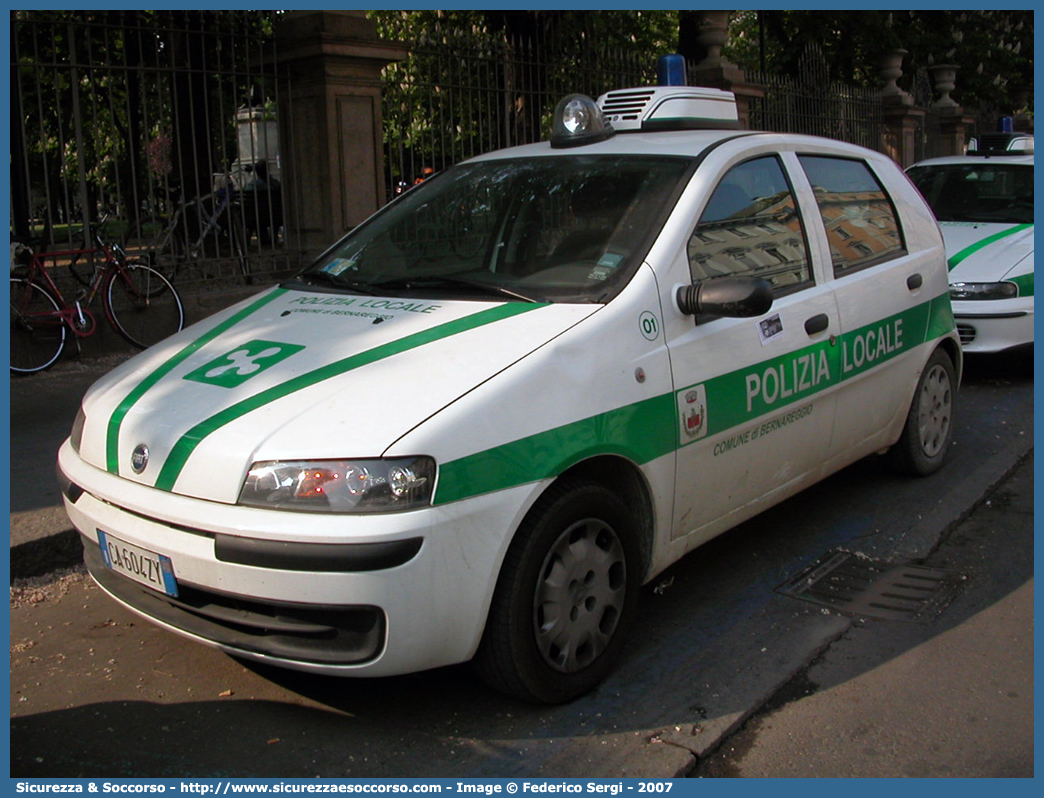 -
Polizia Locale
Comune di Bernareggio
Fiat Punto II serie

Parole chiave: PM;PL;P.M.;P.L.;Polizia;Locale;Municipale;Bernareggio;Fiat;Punto;II serie