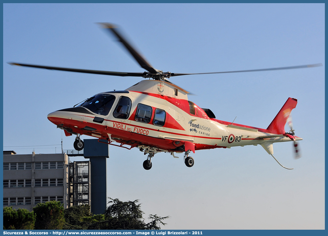 VF 83
Corpo Nazionale Vigili del Fuoco
Nucleo Elicotteri
AgustaWestland A109S Grand
Parole chiave: Corpo;Nazionale;Vigili del Fuoco;Vigili;Fuoco;AgustaWestland;Agusta;Westland;A109S;A109;109;Grand;Elicottero;Elicotteri