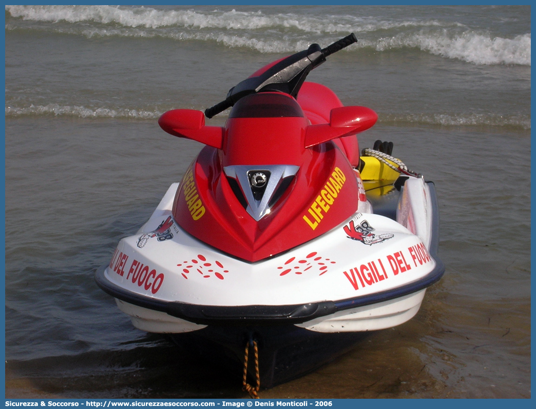 -
Corpo Nazionale Vigili del Fuoco
Nucleo Soccorso Subacqueo e Acquatico
SeaDoo GTX
Parole chiave: Corpo;Nazionale;Vigili del Fuoco;Vigili;Fuoco;Moto d'Acqua;Moto;Acqua;Acquascooter;SeaDoo;Sea Doo;GTX;NSSA;N.S.S.A.;Soccorso;Subacqueo;Acquatico;Sommozzatori;Subacquei