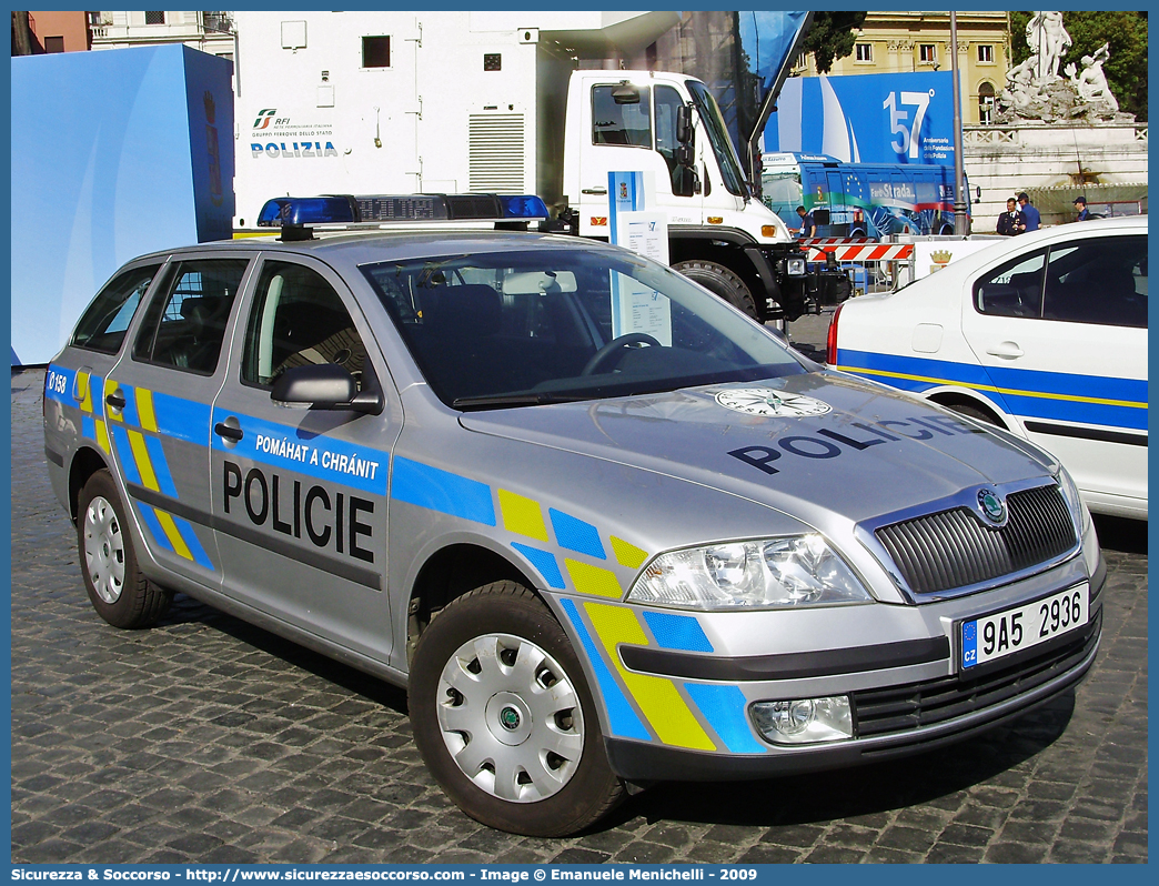 -
Česká Republika
Policie České Republiky
Škoda Octavia Wagon II generation
Parole chiave: Česká;Republika;Policie;České;Republiky;Škoda;Octavia;Wagon