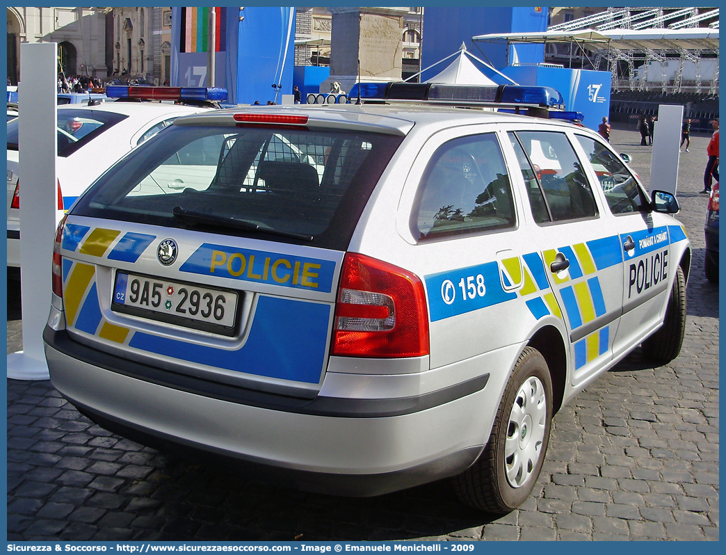 -
Česká Republika
Policie České Republiky
Škoda Octavia Wagon II generation
Parole chiave: Česká;Republika;Policie;České;Republiky;Škoda;Octavia;Wagon