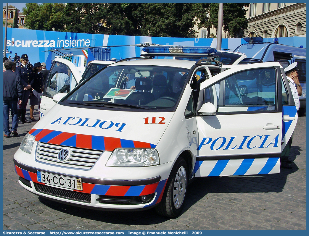 -
República Portuguesa
Polícia de Segurança Pública
Transito
Volkswagen Sharan III generation
Parole chiave: Repubblica;Portoghese;República;Portuguesa;Polícia;Segurança;Pública;Transito;Volkswagen;Sharan