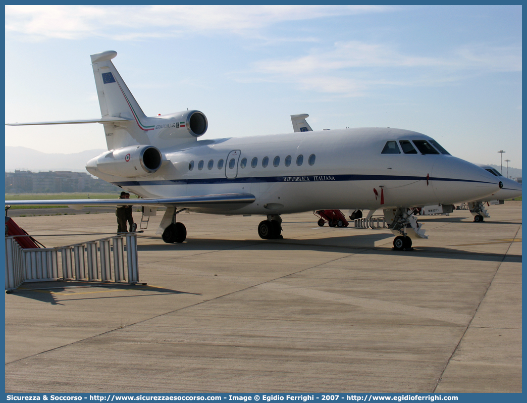 MM62171
Aeronautica Militare Italiana
Dassault Falcon 900EX
Parole chiave: A.M.I.;AMI;Aeronautica;Militare;Italiana;Dassault;Falcon;900EX