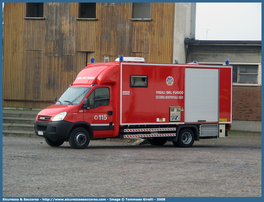 VF 24780
Corpo Nazionale Vigili del Fuoco
Nucleo Aeroportuale
Iveco Daily 65C18 IV serie
Parole chiave: Corpo;Nazionale;Vigili del Fuoco;Vigili;Fuoco;Iveco;Daily;Aeroportuale