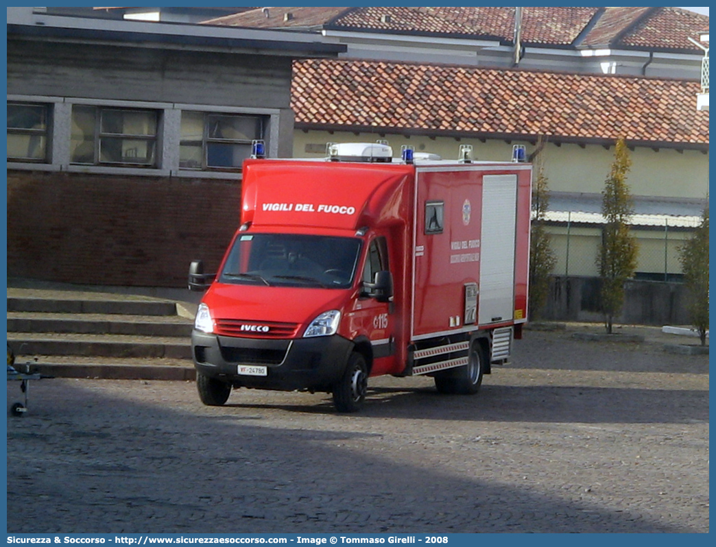 VF 24780
Corpo Nazionale Vigili del Fuoco
Nucleo Aeroportuale
Iveco Daily 65C18 IV serie
Parole chiave: Corpo;Nazionale;Vigili del Fuoco;Vigili;Fuoco;Iveco;Daily;Aeroportuale