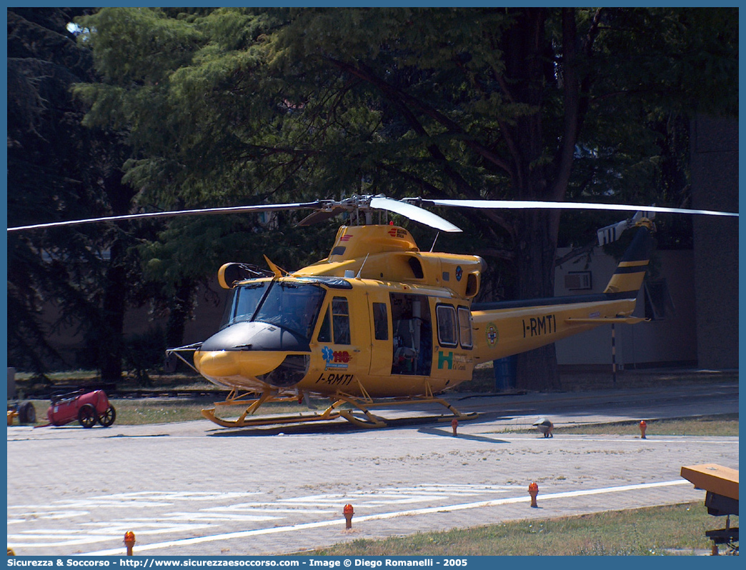 I-RMTI
118 Regione Lombardia
Agusta Bell AB412EP
Base di Milano
Parole chiave: 118;SSUEm;S.S.U.Em.;AREU;A.R.E.U.;Lombardia;Milano;Agusta Bell;Agusta;Bell;AB412;412;I-RMTI;Elicottero;Elisoccorso