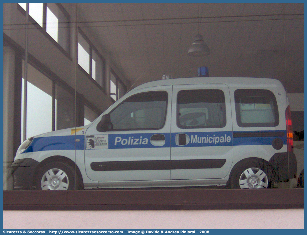 -
Polizia Municipale
Comune di Anzola dell'Emilia
Renault Kangoo II serie
Allestitore Focaccia Group S.r.l.
Parole chiave: Polizia;Locale;Municipale;Anzola dell'Emilia;Renault;Kangoo;Focaccia