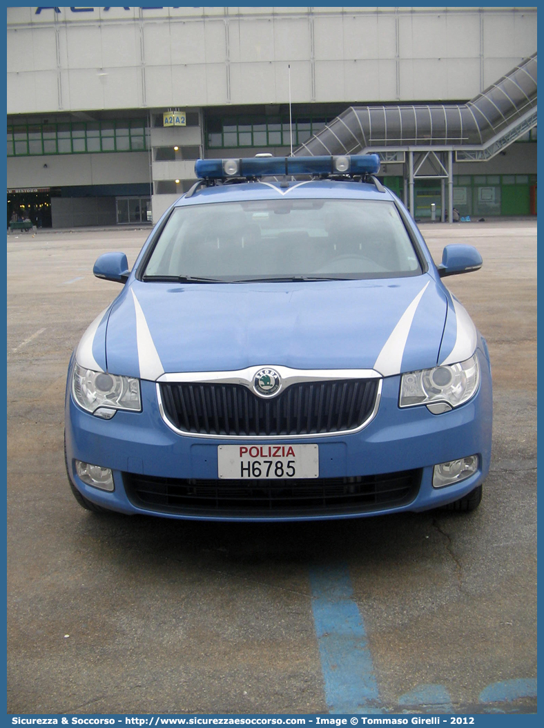 Polizia H6785
Polizia di Stato
Polizia Stradale
Autostrada del Brennero S.p.A.
Skoda Superb Wagon II serie
Allestitore Focaccia Group S.r.l. Group
Parole chiave: PS;P.S.;Polizia;di;Stato;Stradale;Autostrada;del;Brennero;Brenneroautobahn A.G.;Skoda;Superb;Wagon;Focaccia