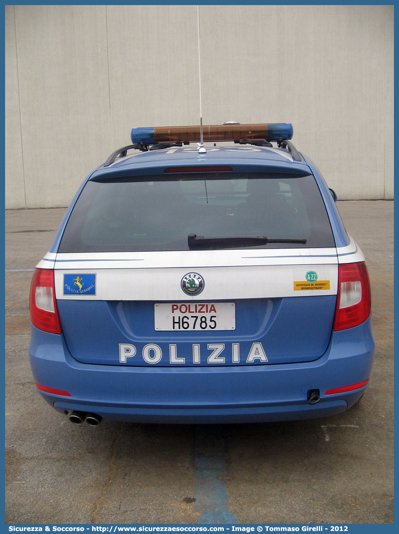 Polizia H6785
Polizia di Stato
Polizia Stradale
Autostrada del Brennero S.p.A.
Skoda Superb Wagon II serie
Allestitore Focaccia Group S.r.l. Group
Parole chiave: PS;P.S.;Polizia;di;Stato;Stradale;Autostrada;del;Brennero;Brenneroautobahn A.G.;Skoda;Superb;Wagon;Focaccia