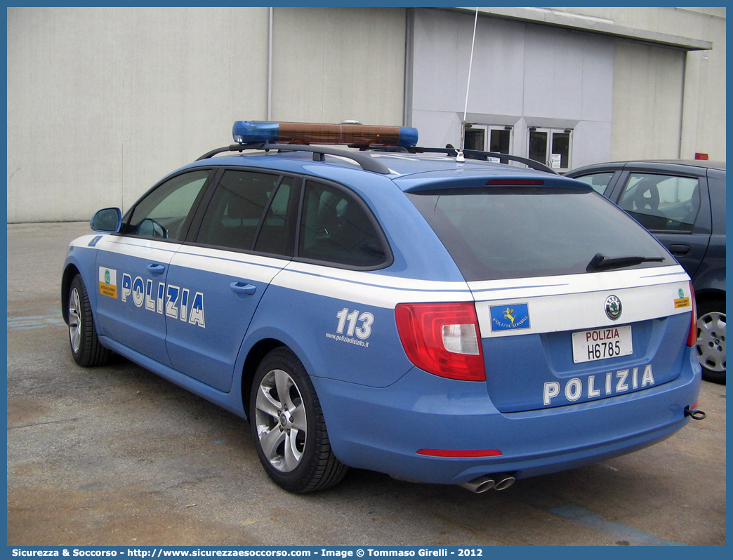 Polizia H6785
Polizia di Stato
Polizia Stradale
Autostrada del Brennero S.p.A.
Skoda Superb Wagon II serie
Allestitore Focaccia Group S.r.l. Group
Parole chiave: PS;P.S.;Polizia;di;Stato;Stradale;Autostrada;del;Brennero;Brenneroautobahn A.G.;Skoda;Superb;Wagon;Focaccia