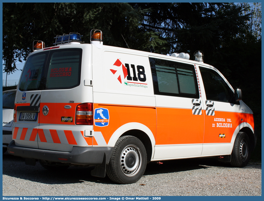 BO 0814
118 Bologna Soccorso
Volkswagen Transporter T5
Allestitore Vision S.r.l.
Parole chiave: 118;Bologna;Soccorso;Automedica;Auto Medica;Automedicalizzata;Auto Medicalizzata;Volkswagen;Transporter;T5;GECAV;Gestione;Emergenza;Cantieri;Alta Velocità;Variante di Valico;Vision118;Bologna;Soccorso;Ambulanza;Autoambulanza;Volkswagen;Transporter;T5;GEC