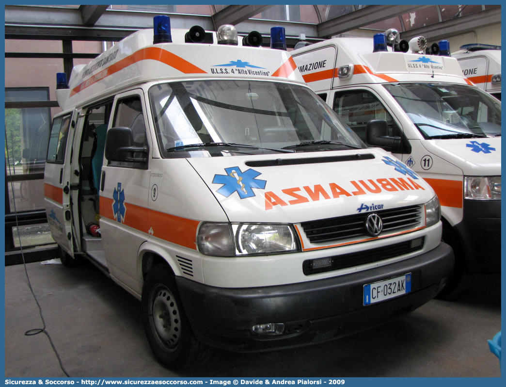 9
SUEM 118 Alto Vicentino
Azienda ULSS 7 - Pedemontana
Santorso
Volkswagen Transporter T4 restyling
Allestitore Aricar S.p.A.
Parole chiave: 118;SUEM;S.U.E.M.;Alto;Vicentino;Vicenza;Ambulanza;Autoambulanza;Volkswagen;Transporter;T4;Aricar