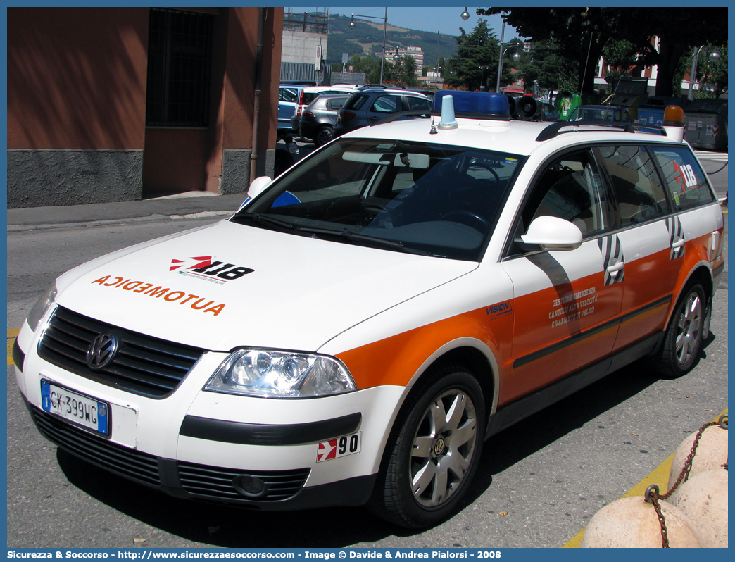 BO 2290
118 Bologna Soccorso
Volkswagen Passat Variant III serie
Allestitore Vision S.r.l.
Parole chiave: 118;Bologna;Soccorso;Automedica;Volkswagen;Passat;Variant;Vision