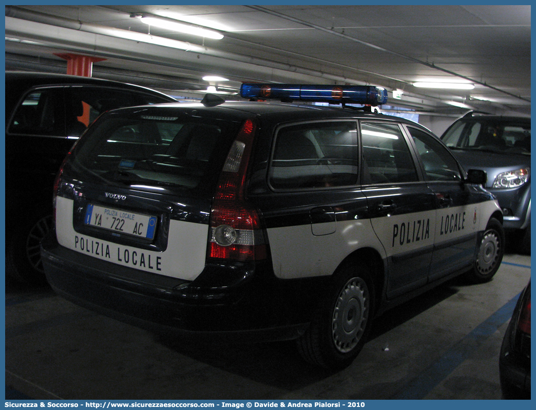 Polizia Locale YA722AC
Polizia Locale
Comune di Cittadella
Volvo V50
Parole chiave: Polizia;Municipale;Locale;Cittadella;Volvo;V50;YA722AC