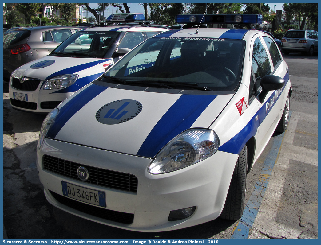 -
Polizia Municipale
Comune di Bagno di Romagna
Fiat Grande Punto
Parole chiave: Polizia;Locale;Municipale;Bagno di Romagna;Fiat;Grande Punto