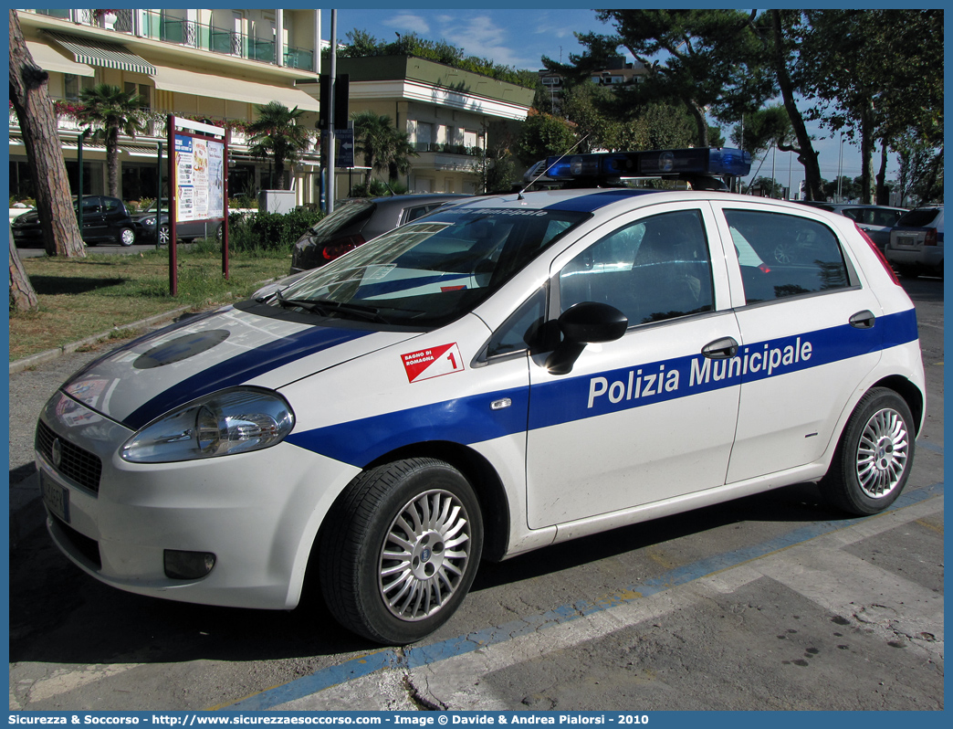 -
Polizia Municipale
Comune di Bagno di Romagna
Fiat Grande Punto
Parole chiave: Polizia;Locale;Municipale;Bagno di Romagna;Fiat;Grande Punto