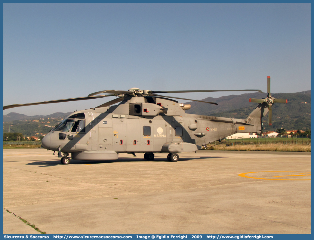 MM81489 2-10
Marina Militare Italiana
Aviazione Navale
Agusta-Westland AW101/EH101
Parole chiave: MMI;M.M.I.;Marina;Militare;Italiana;Aviazione;Navale;Agusta;Westland;AW101;EH101