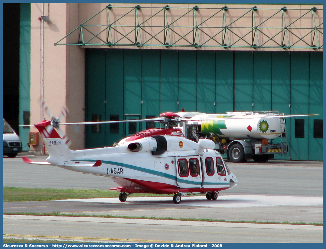 I-ASAR
118 Regione Valle d'Aosta
AgustaWestland AB139
Base di Aosta
Parole chiave: 118;Valle d'Aosta;Aosta;Agusta;Westland;AB139;AB;139;I-ASAR;Elicottero;Elisoccorso