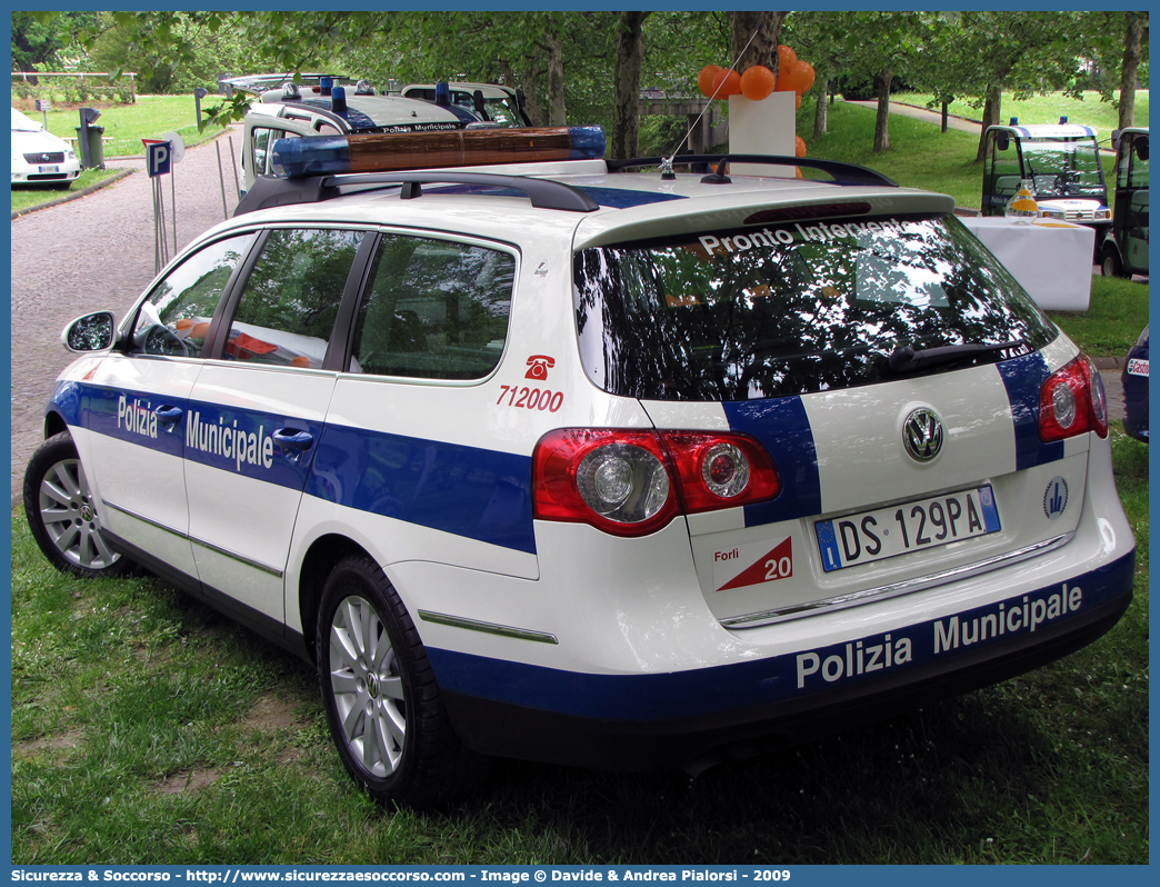 -
Polizia Municipale
Comune di Forlì
Volkswagen Passat Variant IV serie
Allestitore Focaccia Group S.r.l.
Parole chiave: Polizia;Locale;Municipale;Forlì;Volkswagen;Passat;Variant;Focaccia