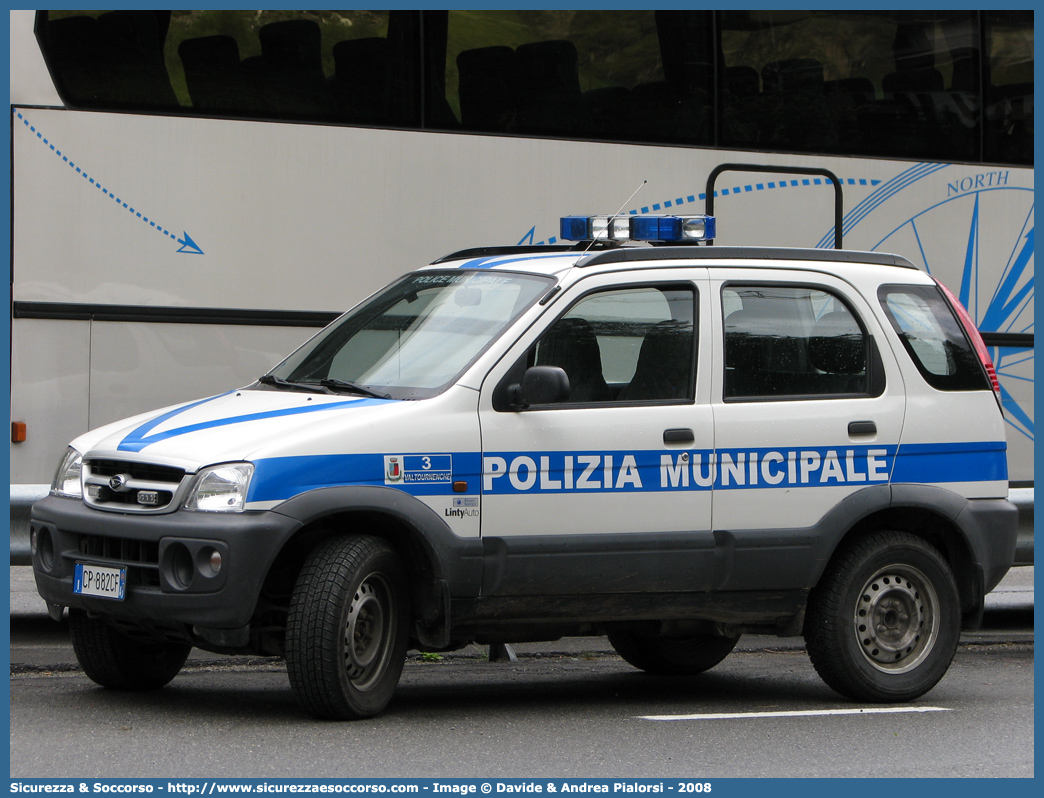 -
Polizia Municipale
Comune di Valtournenche
Daihatsu Terios II serie
Parole chiave: Polizia;Locale;Municipale;Valtournenche;Daihatsu;Terios