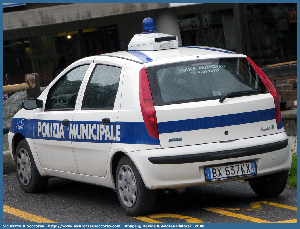 -
Polizia Municipale
Comune di Valtournenche
Fiat Punto II serie
Parole chiave: Polizia;Locale;Municipale;Valtournenche;Fiat;Punto