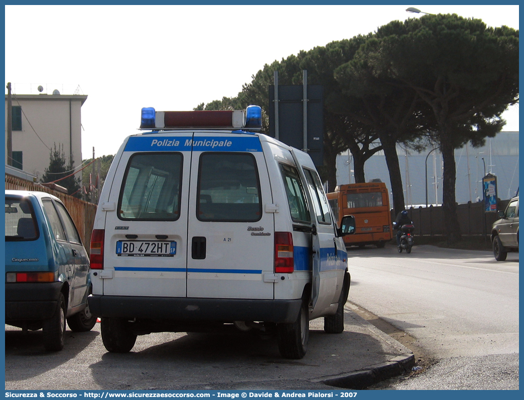 -
Polizia Municipale
Comune di La Spezia
Fiat Scudo I serie
Allestitore Ciabilli S.r.l.
Parole chiave: Polizia;Locale;Municipale;La Spezia;Fiat;Scudo;Ciabilli