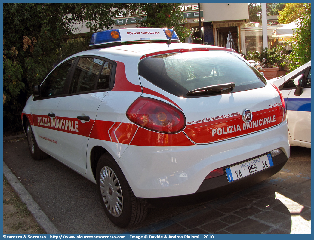 Polizia Locale YA858AA
Polizia Municipale
Comune di Monsummano Terme
Fiat Nuova Bravo
Allestitore Ciabilli S.r.l.
Parole chiave: Polizia;Locale;Municipale;Monsummano Terme;Fiat;Nuova Bravo;Ciabilli;YA858AA;YA 858 AA