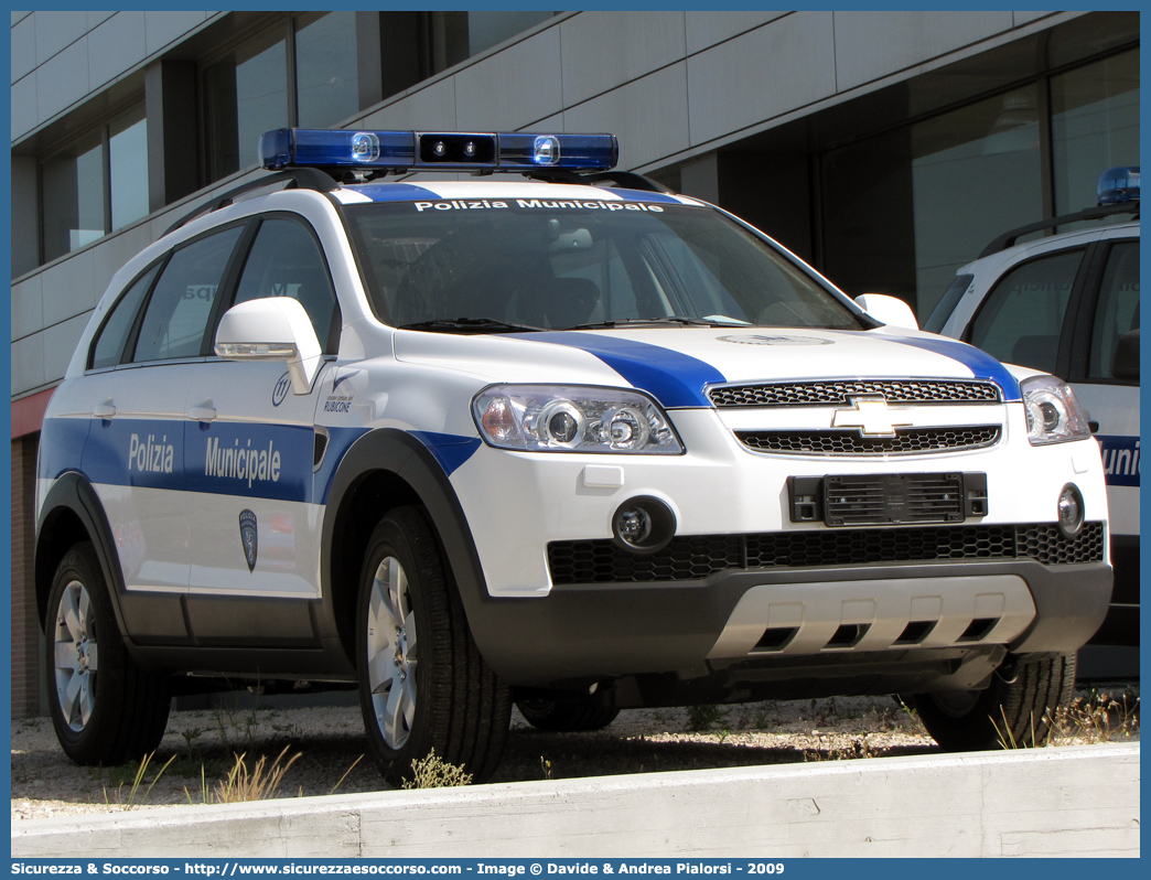 -
Polizia Municipale
Unione Comuni del Rubicone
Chevrolet Captiva I serie
Allestitore Focaccia Group S.r.l.
Parole chiave: Polizia;Locale;Municipale;Rubicone;Chevrolet;Captiva;Focaccia