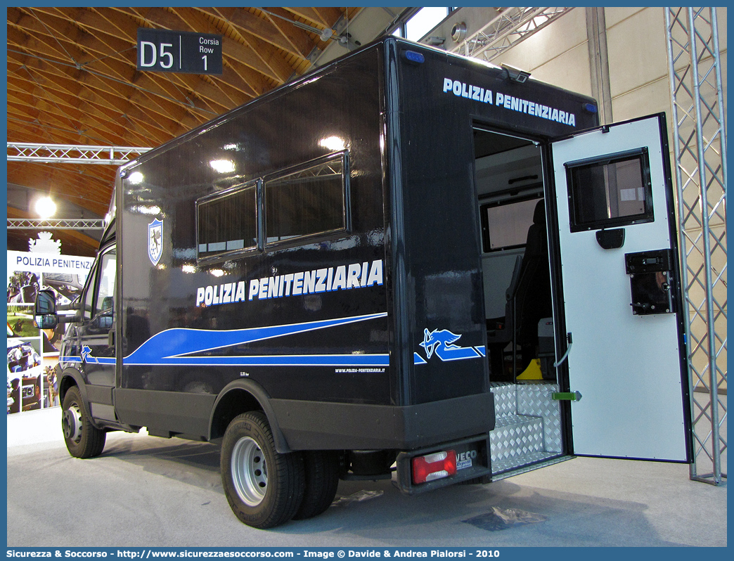 Polizia Penitenziaria 791AE
Polizia Penitenziaria
Iveco Daily 60C18 IV serie
Parole chiave: PolPen;Pol.Pen.;AdiC;A.diC.;Agenti di Custodia;Polizia Penitenziaria;Iveco;Daily;60C18 IV serie;791AE