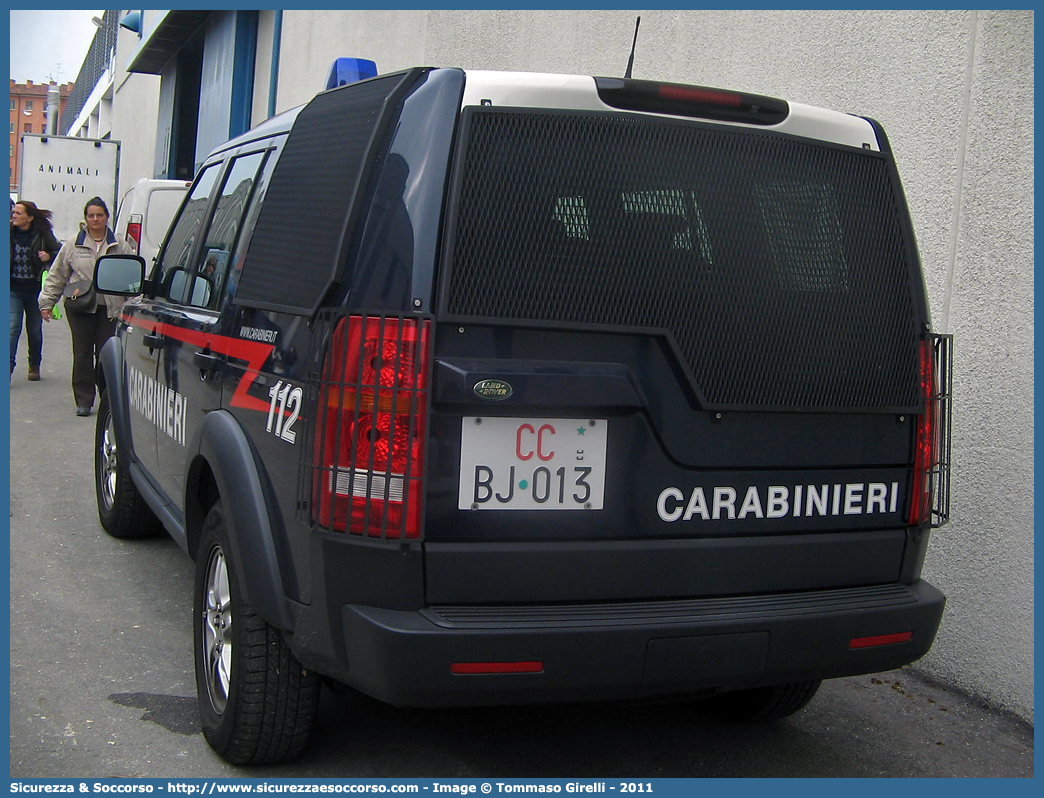 CC BJ013
Arma dei Carabinieri
Battaglioni Mobili
Land Rover Discovery 3
Parole chiave: CCBJ013;Arma dei Carabinieri;Battaglioni Mobili;Land Rover Discovery 3;Blindato;Ordine Pubblico