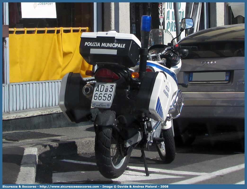 -
Polizia Municipale
Comune di Aosta
Bmw F650
Parole chiave: Polizia;Locale;Municipale;Aosta;Bmw;F650