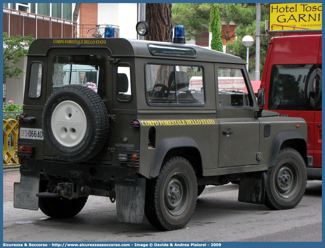 CFS 066AD
Corpo Forestale dello Stato
Land Rover Defender 90
Parole chiave: Corpo;Forestale;Stato;Corpo Forestale dello Stato;CFS;C.F.S.;Land Rover;Defender;90