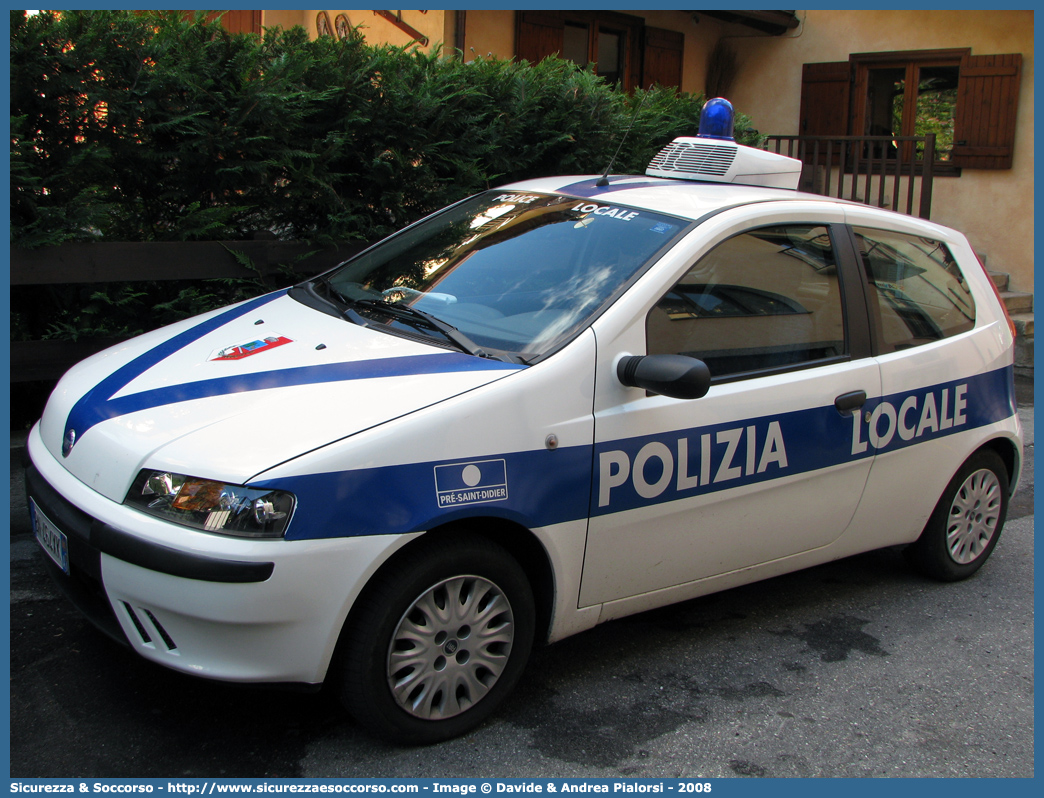 -
Polizia Locale
Comune di Prè Saint Didier
Fiat Punto II serie
Parole chiave: Polizia;Locale;Municipale;Pre Saint Didier;Prè Saint Didier;Fiat;Punto