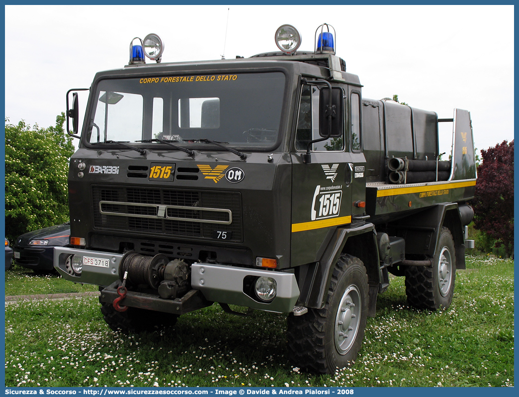 CFS 3718
Corpo Forestale dello Stato
Nucleo Antincendio Boschivo
Iveco OM 75P
(I variante)
Parole chiave: Corpo;Forestale;Stato;Corpo Forestale dello Stato;CFS;C.F.S.;Antincendio;Boschivo;AIB;A.I.B.;Iveco;OM;75P;75 P