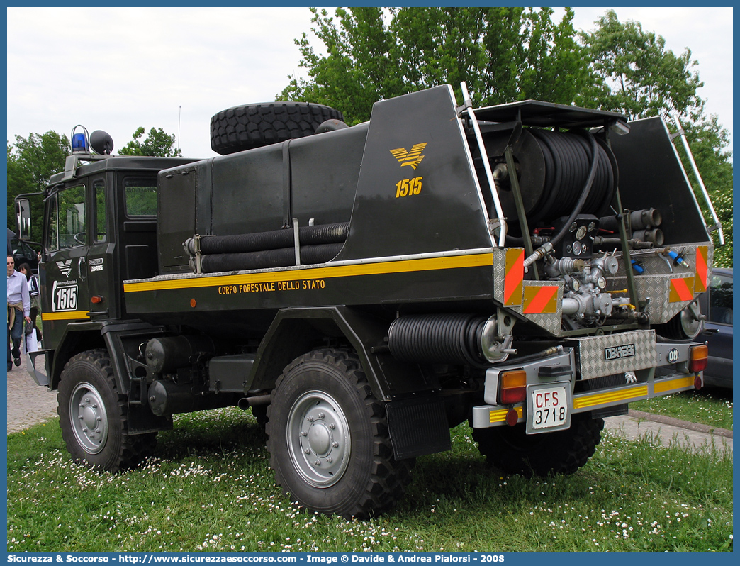 CFS 3718
Corpo Forestale dello Stato
Nucleo Antincendio Boschivo
Iveco OM 75P
(I variante)
Parole chiave: Corpo;Forestale;Stato;Corpo Forestale dello Stato;CFS;C.F.S.;Antincendio;Boschivo;AIB;A.I.B.;Iveco;OM;75P;75 P