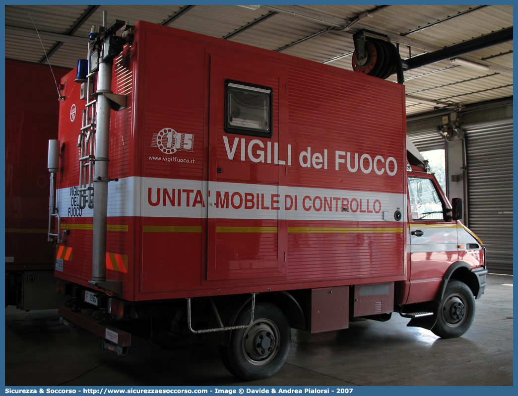 VF 19967
Corpo Nazionale Vigili del Fuoco
Nucleo N.B.C.R.
Iveco Daily 40-10 4x4 II serie
Parole chiave: Corpo;Nazionale;Vigili del Fuoco;Vigili;Fuoco;Iveco;Daily;40-10;NBCR;N.B.C.R.;Nucleare;Batteriologico;Chimico;Radiologico;Radiometrico;Radiometria;Radioattività;Radioattivita