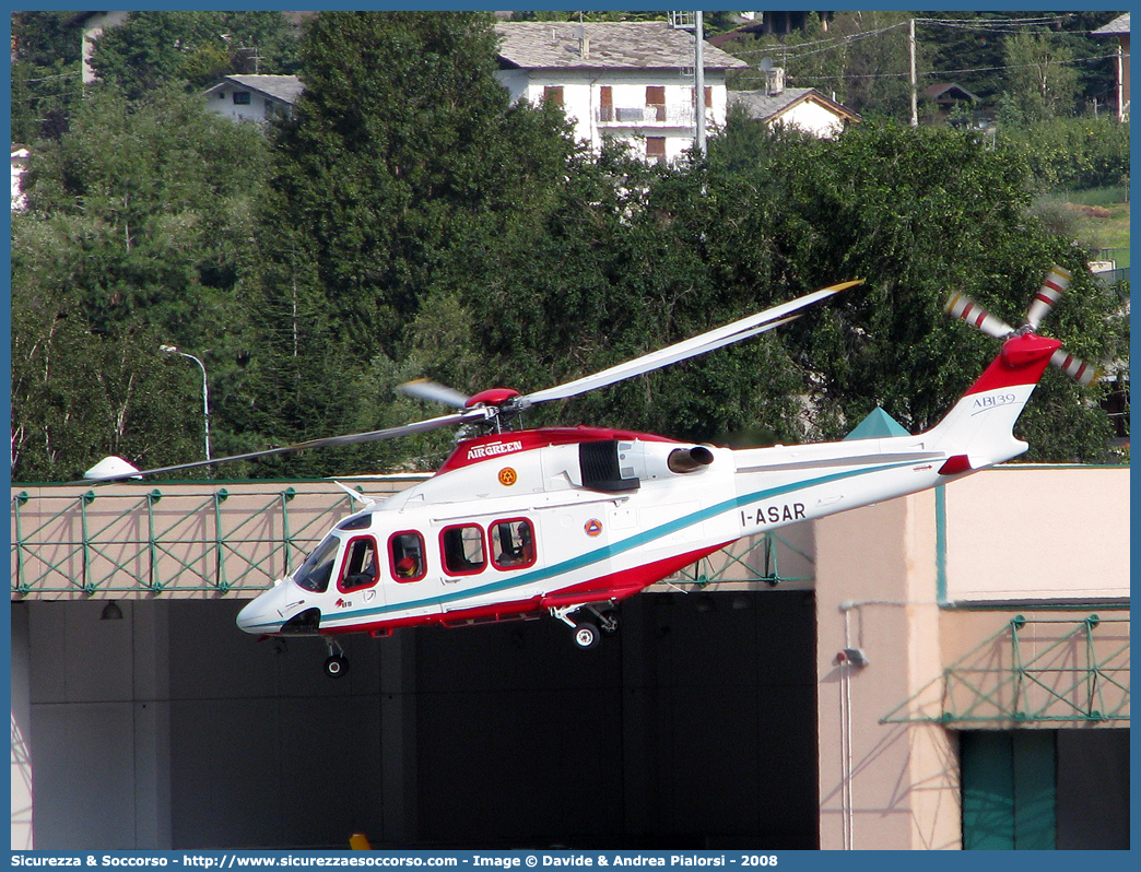 I-ASAR
118 Regione Valle d'Aosta
AgustaWestland AB139
Base di Aosta
Parole chiave: 118;Valle d'Aosta;Aosta;Agusta;Westland;AB139;AB;139;I-ASAR;Elicottero;Elisoccorso