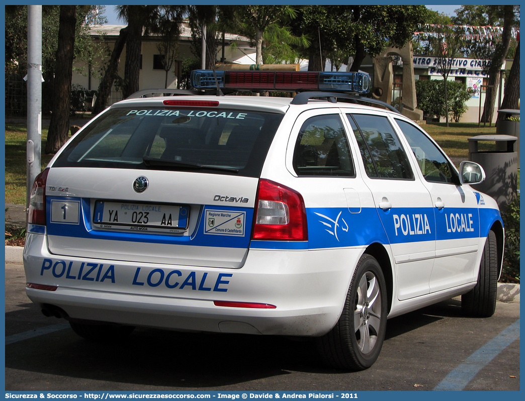 Polizia Locale YA023AA
Polizia Locale
Comune di Castelfidardo
Skoda Octavia Wagon 4x4 III serie
Parole chiave: Polizia;Locale;Municipale;Castelfidardo;Skoda;Octavia;Wagon;YA023AA;YA 023 AA