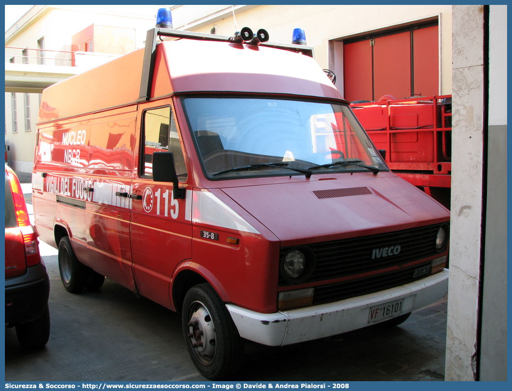 VF 16101
Corpo Nazionale Vigili del Fuoco
Nucleo N.B.C.R.
Iveco Daily 35-8 I serie
Parole chiave: Corpo;Nazionale;Vigili del Fuoco;Vigili;Fuoco;Iveco;Daily;35-8;NBCR;N.B.C.R.;Nucleare;Batteriologico;Chimico;Radiologico;Radiometrico;Radiometria;Radioattività;Radioattivita