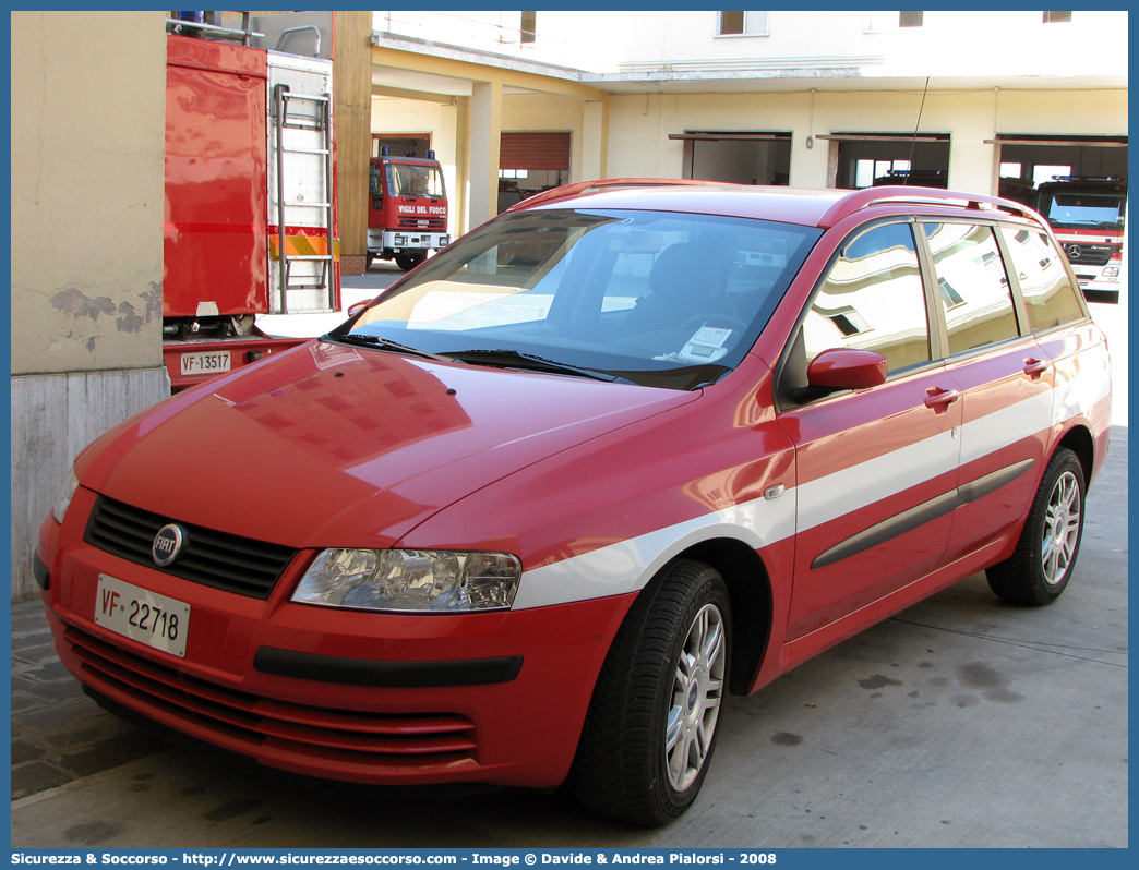 VF 22718
Corpo Nazionale Vigili del Fuoco
Fiat Stilo Multiwagon
Parole chiave: VF;VVF;V.F.;V.V.F.;Corpo;Nazionale;Vigili del Fuoco;Vigili;Fuoco;Fiat;Stilo;Multiwagon