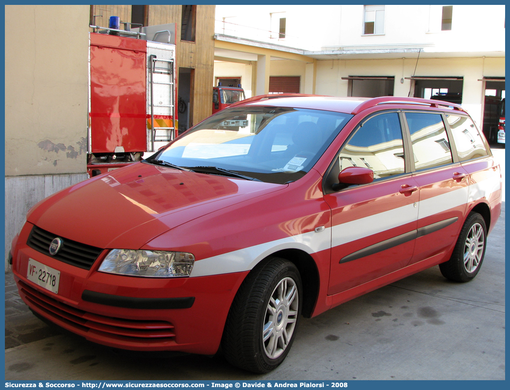 VF 22718
Corpo Nazionale Vigili del Fuoco
Fiat Stilo Multiwagon
Parole chiave: VF;VVF;V.F.;V.V.F.;Corpo;Nazionale;Vigili del Fuoco;Vigili;Fuoco;Fiat;Stilo;Multiwagon