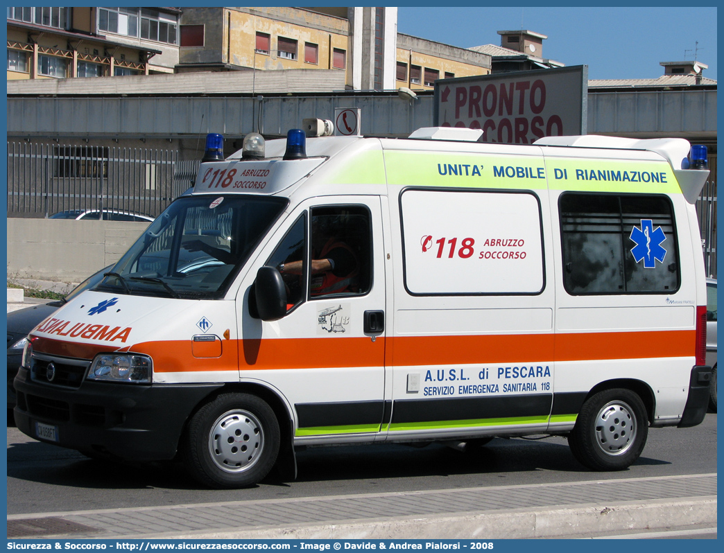 PE 15
118 Pescara
Fiat Ducato II serie restyling
Allestitore Mariani Fratelli S.r.l.
Parole chiave: 118;Pescara;Abruzzo;Soccorso;Ambulanza;Fiat;Ducato;Mariani Fratelli